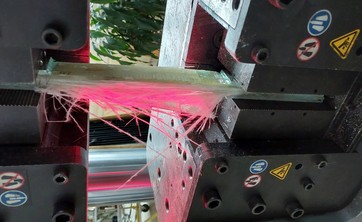 Badania wytrzymałościowe próbek pobranych z łopat turbin wiatrowych